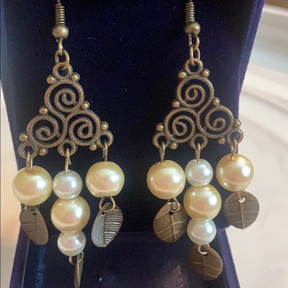 Handmade Beaded Earrings - NEW - Picture 2 of 3